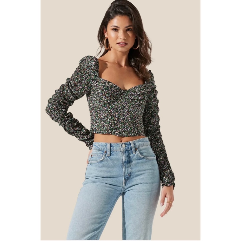 ASTR The Label Livie Floral Long Sleeve Top